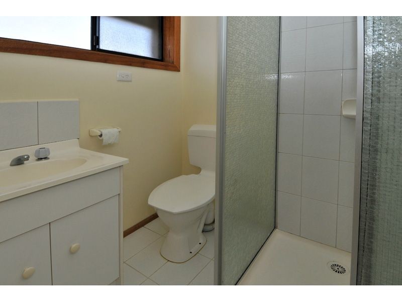 5A Nicholson Crescent, Meadow Heights VIC 3048