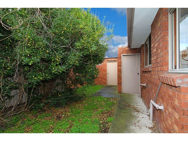 2/22 Sadie Street, Glenroy VIC 3046