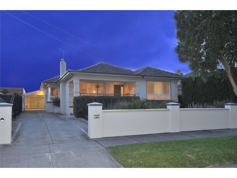 5 Connell Street, Glenroy VIC 3046