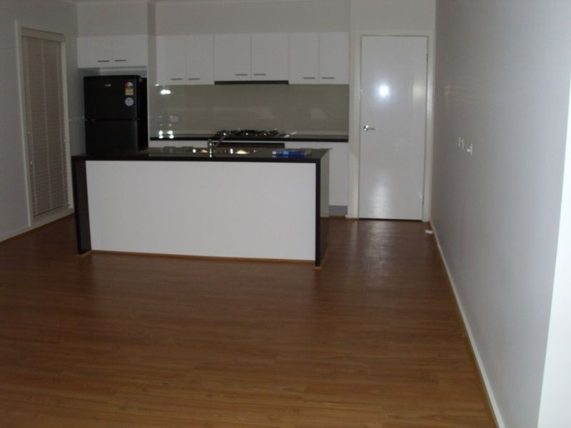 21 Gippsland Way, Craigieburn VIC 3064