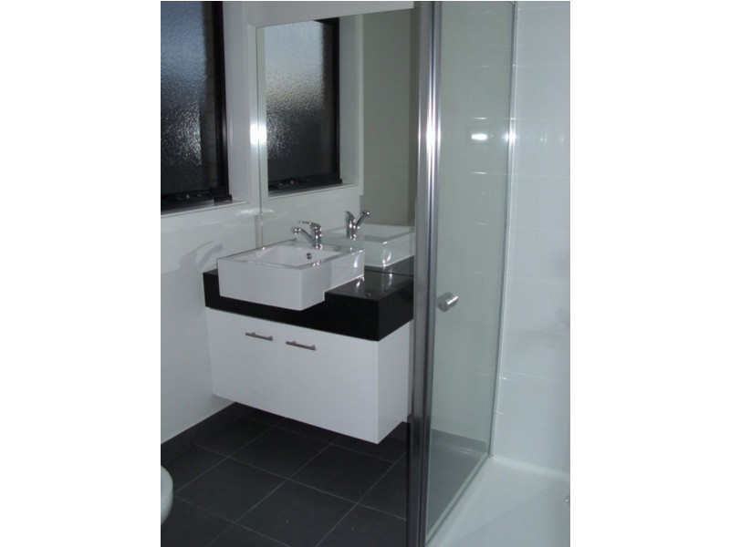 21 Gippsland Way, Craigieburn VIC 3064