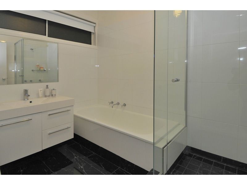 11 Cross Terrace, Glenroy VIC 3046