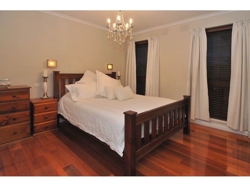 11 Cross Terrace, Glenroy VIC 3046