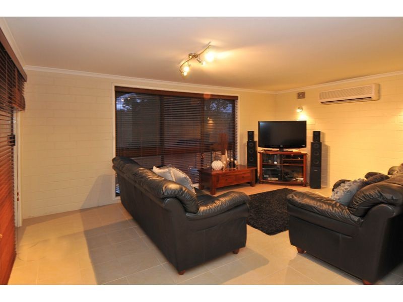 11 Cross Terrace, Glenroy VIC 3046