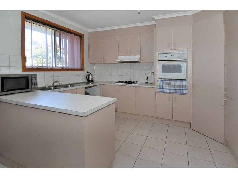 2/32 Justin Avenue, Glenroy VIC 3046