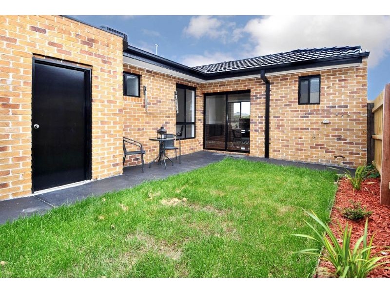 1/16 Winifred Street, Oak Park VIC 3046