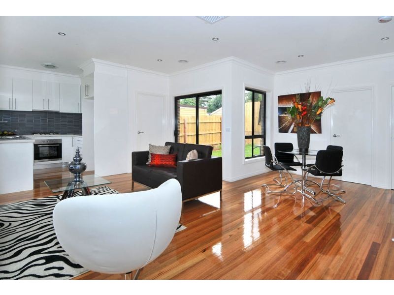 1/16 Winifred Street, Oak Park VIC 3046