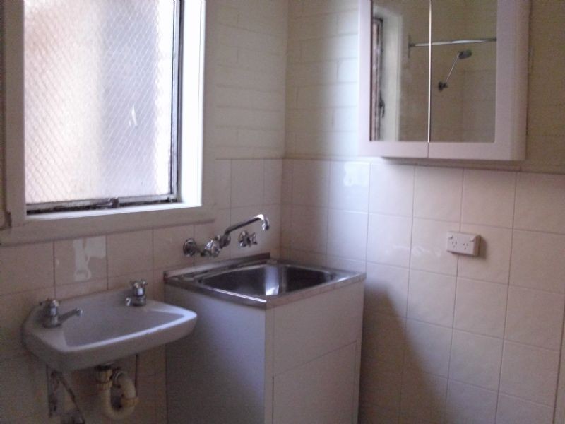 1/16 Winifred Street, Oak Park VIC 3046