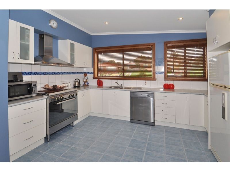 16 Hastings Crescent, Broadmeadows VIC 3047