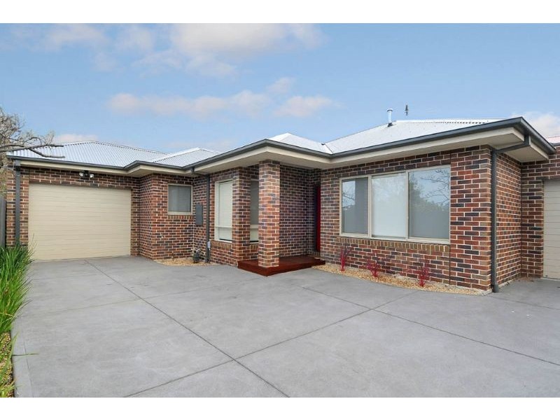 2/35 Plumpton Avenue, Glenroy VIC 3046