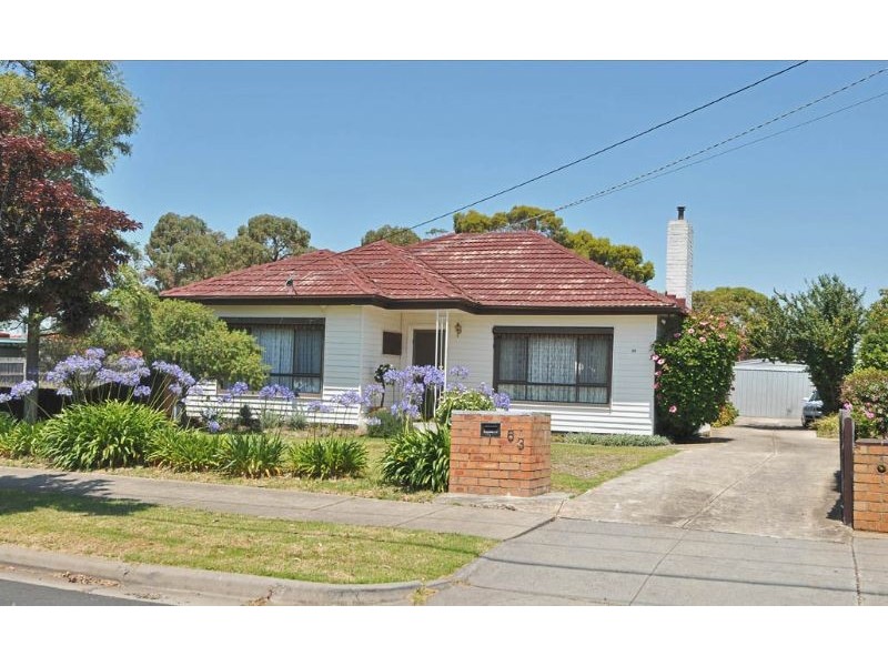 63 Loongana Crescent, Glenroy VIC 3046