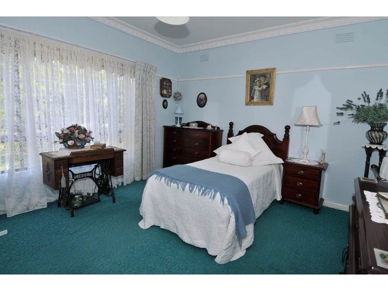 63 Loongana Crescent, Glenroy VIC 3046