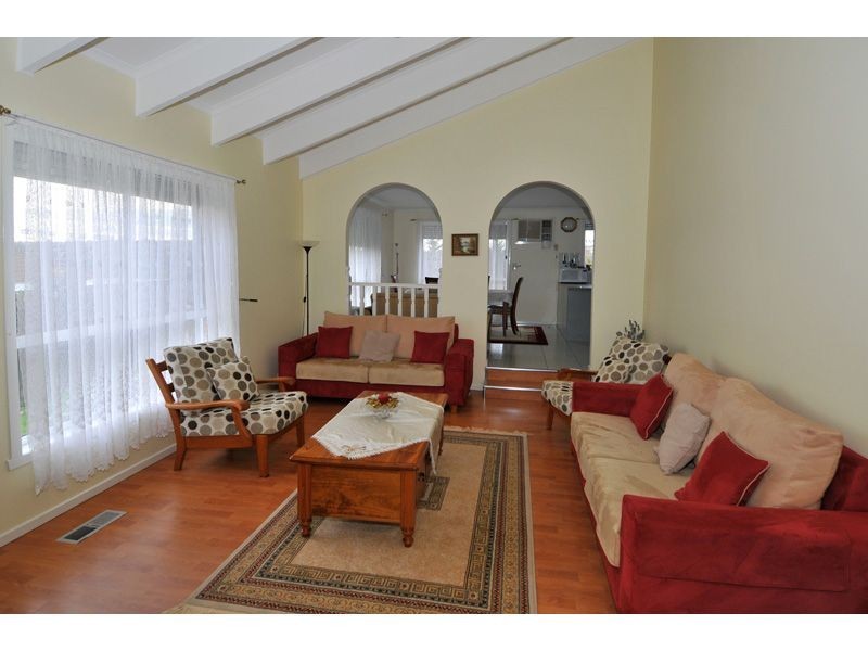 41 Ashleigh Crescent, Meadow Heights VIC 3048