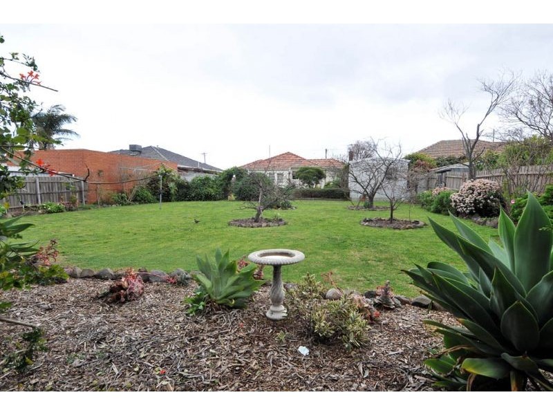 7 Gladstone Parade, Glenroy VIC 3046