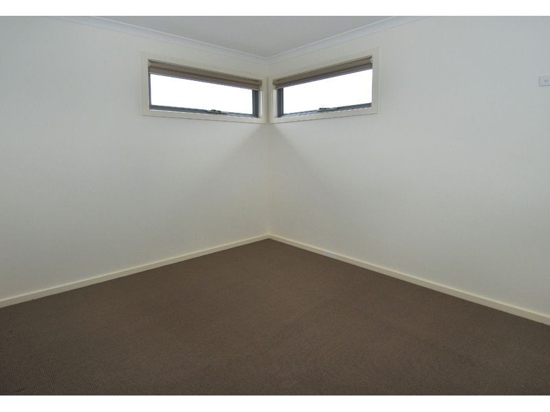 1/56 Winifred Street, Oak Park VIC 3046