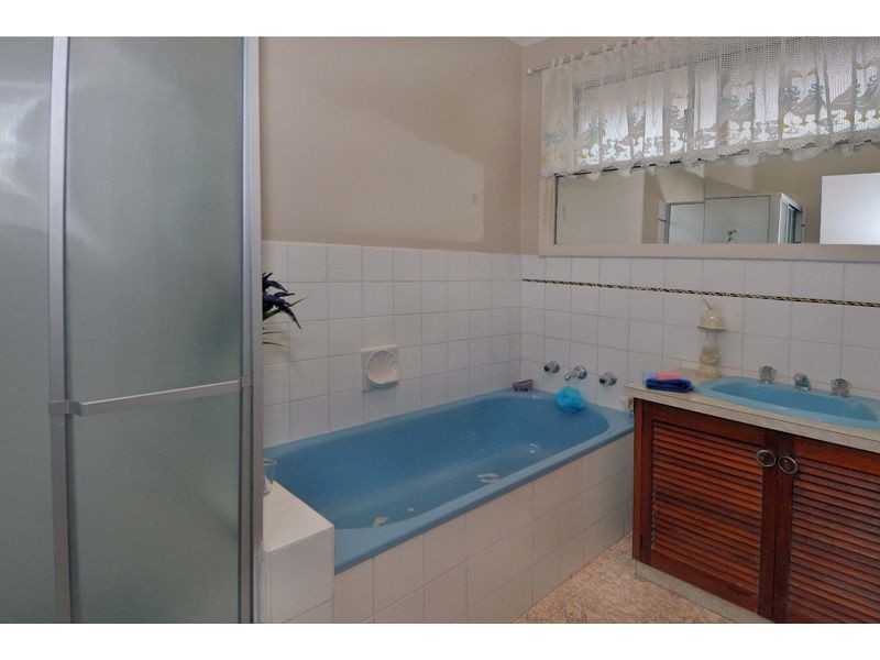 2/116 Middle Street, Hadfield VIC 3046