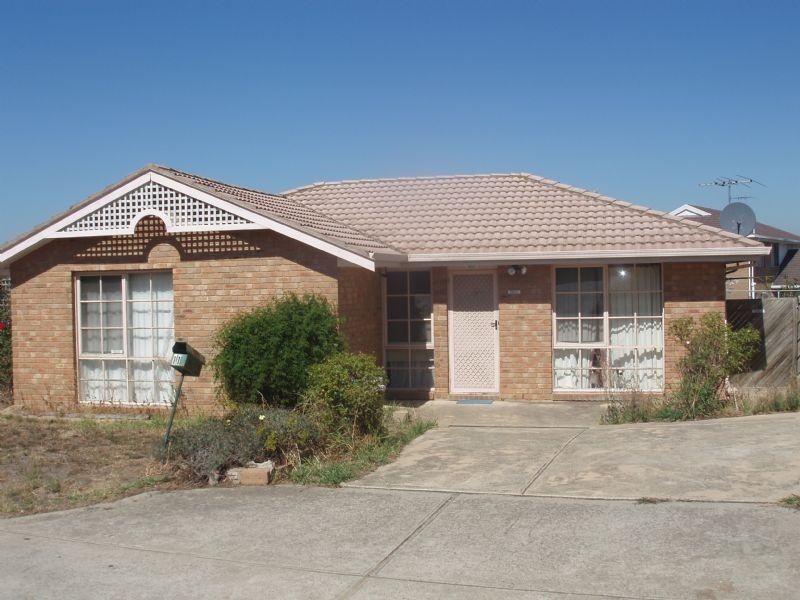 11 Wattle Close, Meadow Heights VIC 3048