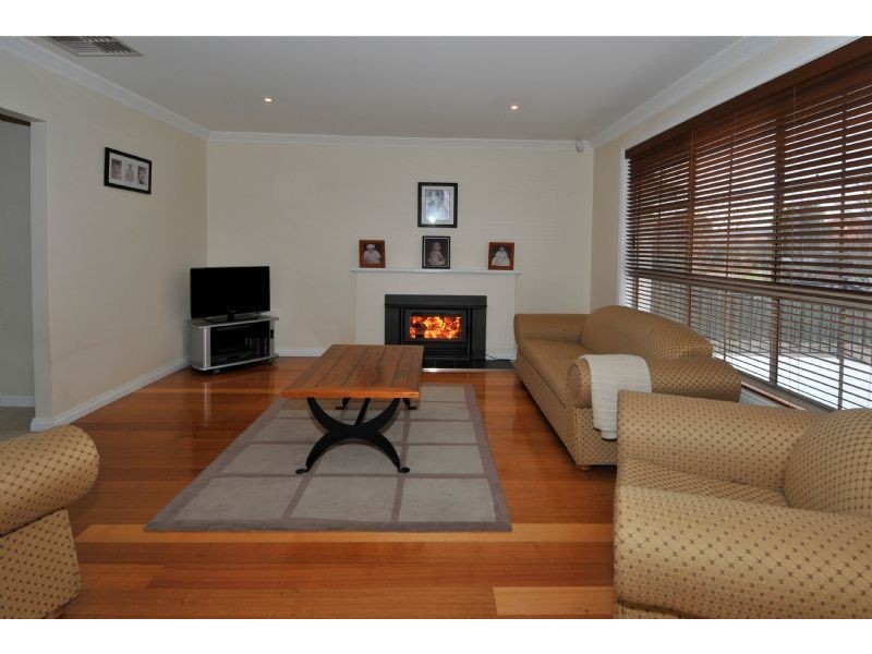 3 Regent Street, Glenroy VIC 3046