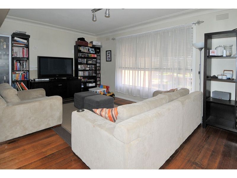 2 Thames Street, Hadfield VIC 3046