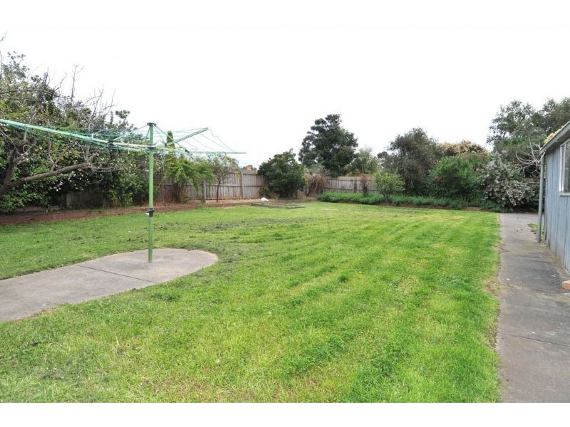 15 Edgar Street, Hadfield VIC 3046