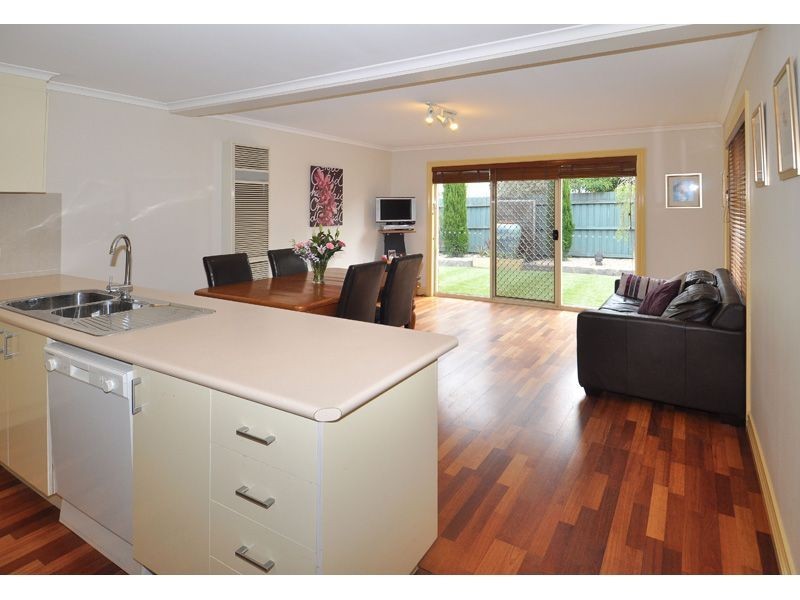 4/25 Freeman Drive, Glenroy VIC 3046