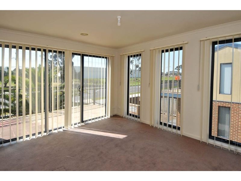 2/213 – 215 Camp Road, Broadmeadows VIC 3047