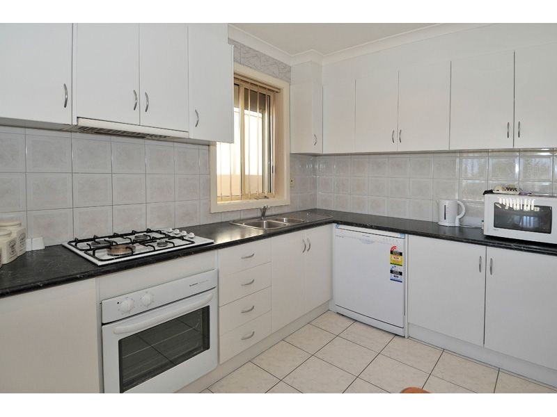 65 Maude Avenue, Glenroy VIC 3046