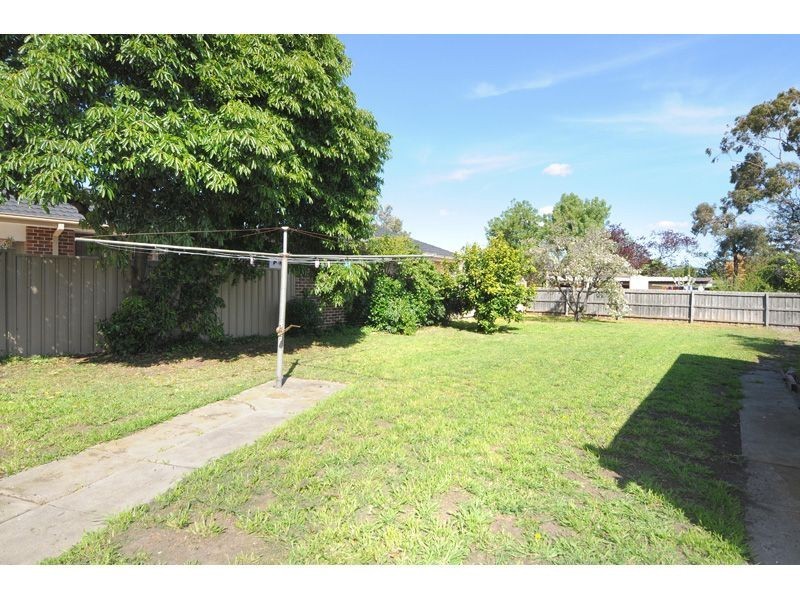 51 Melbourne Avenue, Glenroy VIC 3046