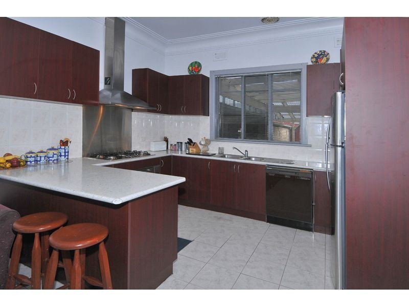 19 Becket Street, Glenroy VIC 3046