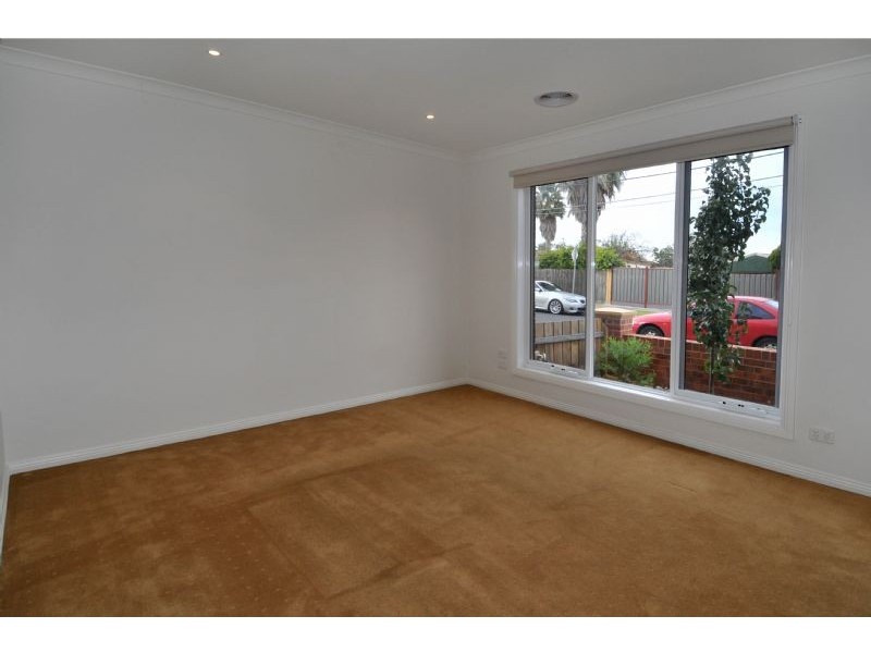 8 Hartley Street, Broadmeadows VIC 3047