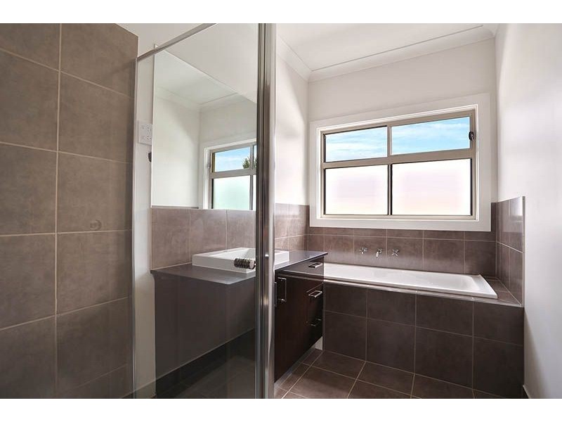 44 Pengana Avenue, Glenroy VIC 3046