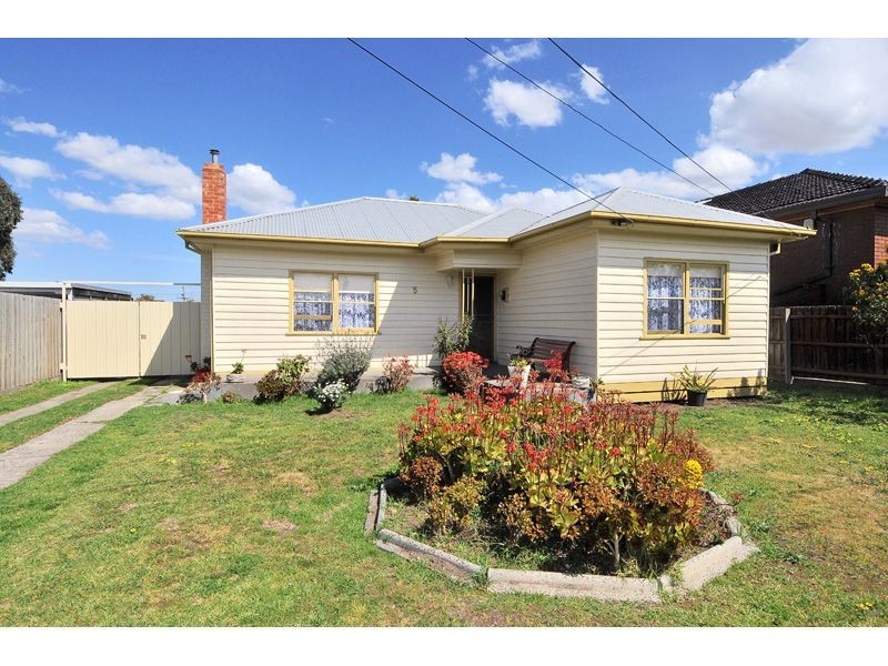 5 Eileen Street, Hadfield VIC 3046
