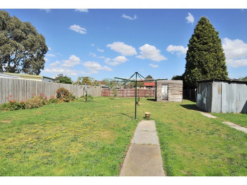 5 Eileen Street, Hadfield VIC 3046