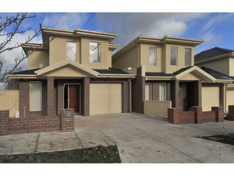 2A Strachan Street, Oak Park VIC 3046