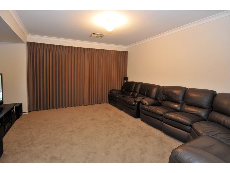 9 Apsley Street, Glenroy VIC 3046