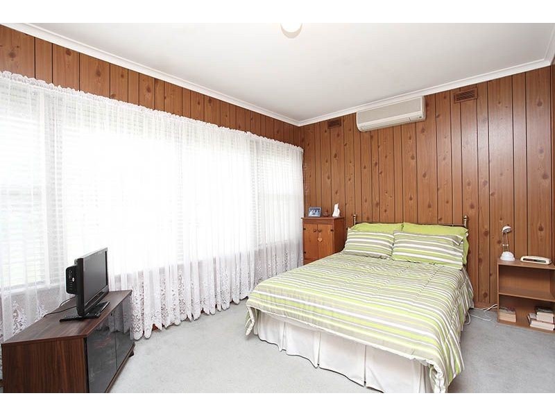 37 Gosford Crescent, Broadmeadows VIC 3047