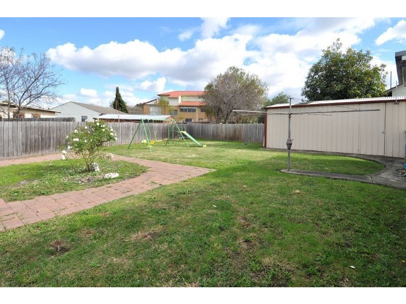 1 Moe Court, Dallas VIC 3047