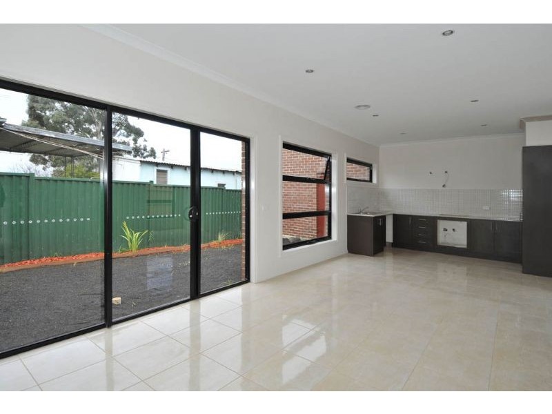 2/51 Hilda Street, Glenroy VIC 3046