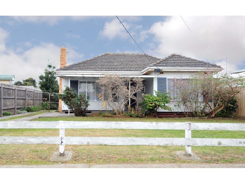 64 Melbourne Avenue, Glenroy VIC 3046
