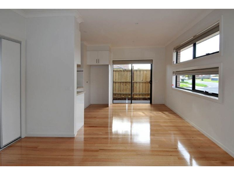 1/15 Dorset Road, Pascoe Vale VIC 3044