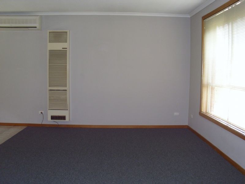 2/3 Geum Street, Hadfield VIC 3046