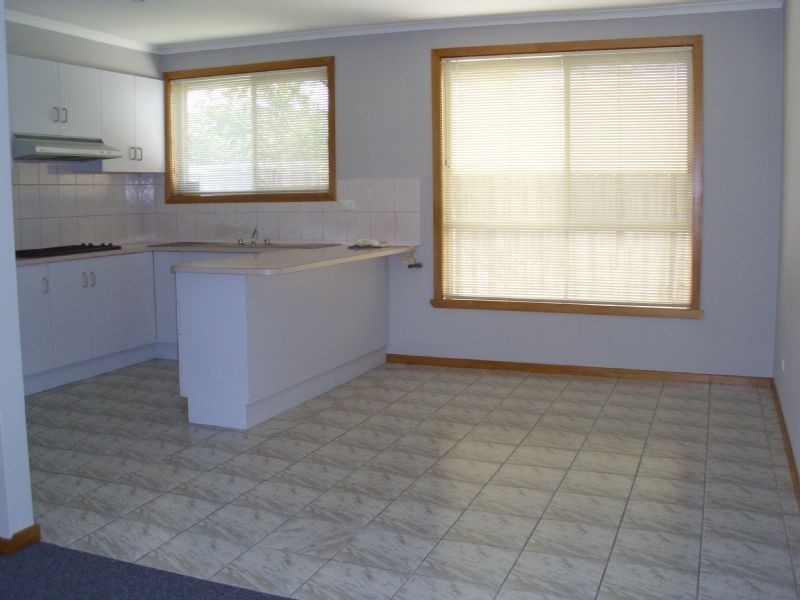 2/3 Geum Street, Hadfield VIC 3046