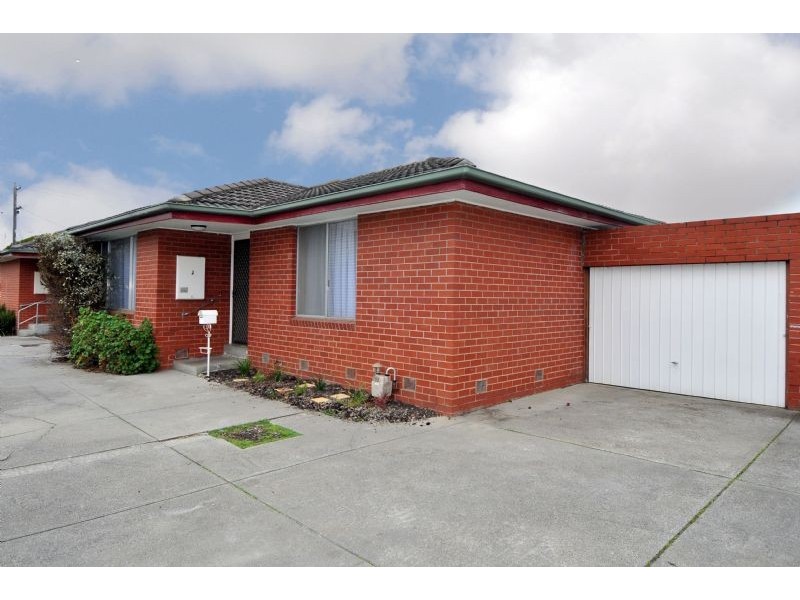 2/116-118 Middle Street, Hadfield VIC 3046