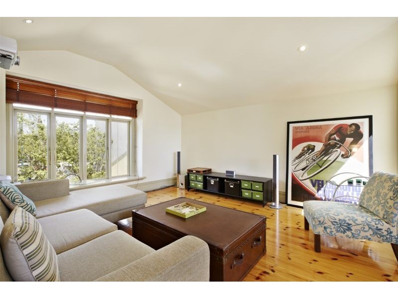 8 Duke Street, Windsor VIC 3181