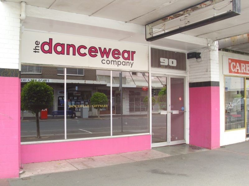 90 Wheatsheaf Road, Glenroy VIC 3046