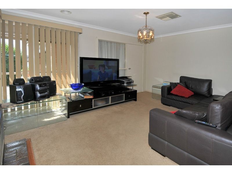 42 Sadie Street, Glenroy VIC 3046