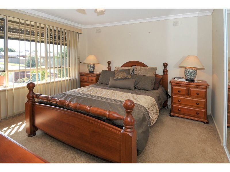 42 Sadie Street, Glenroy VIC 3046