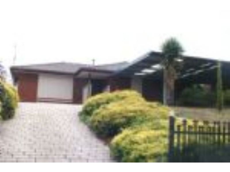 15 Magnolia Boulevard, Meadow Heights VIC 3048