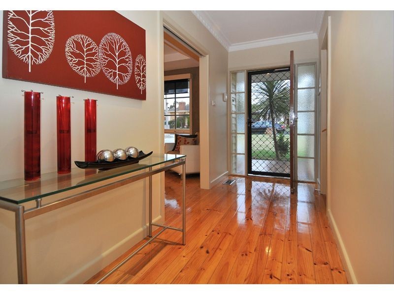 43 Pecham Street, Glenroy VIC 3046