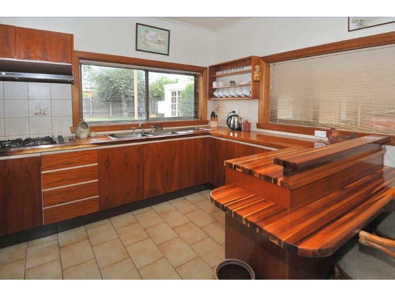 10 Miller Street, Fawkner VIC 3060